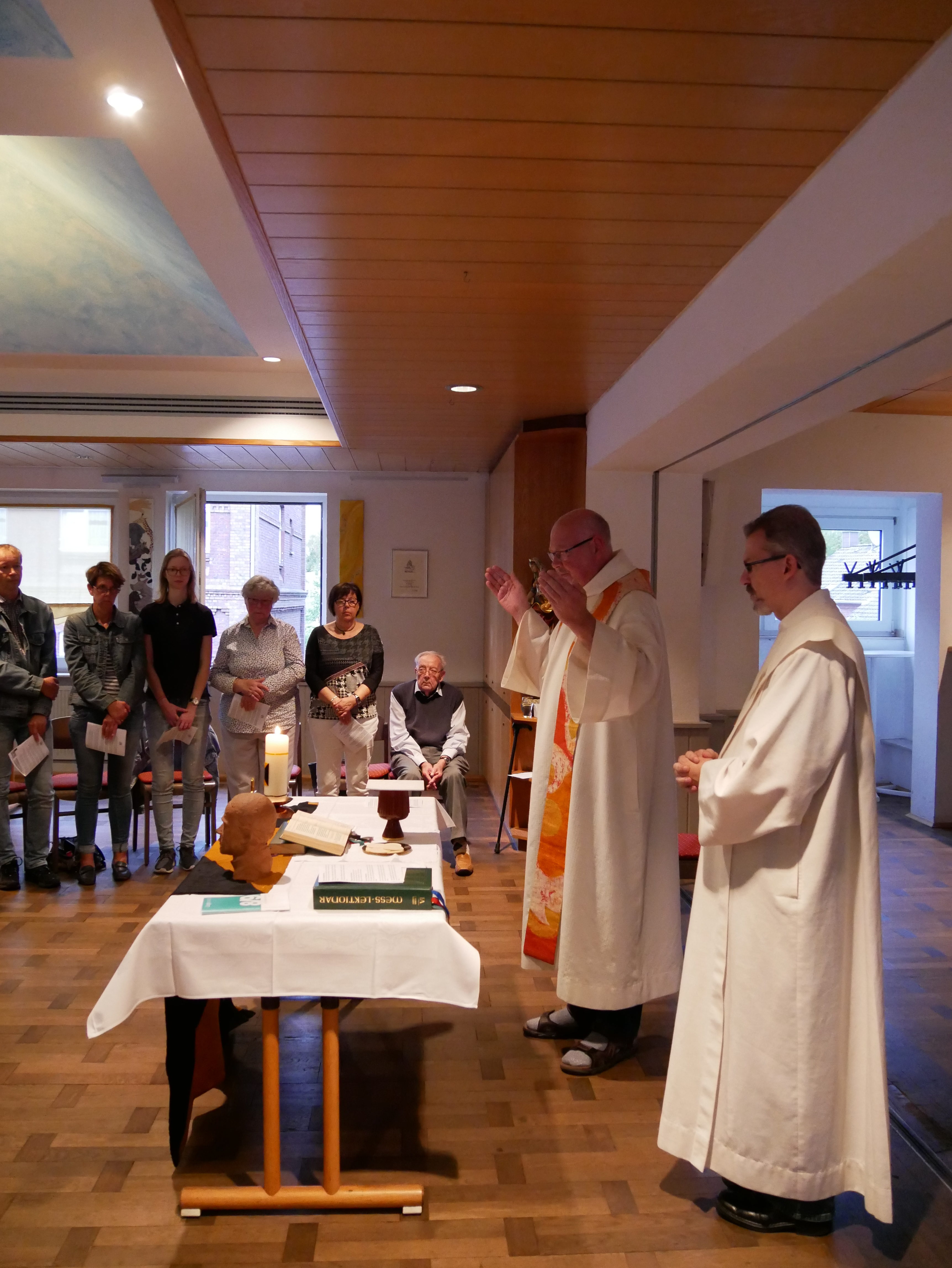 Heilige Messe mit Pastor Arnold Jentsch
